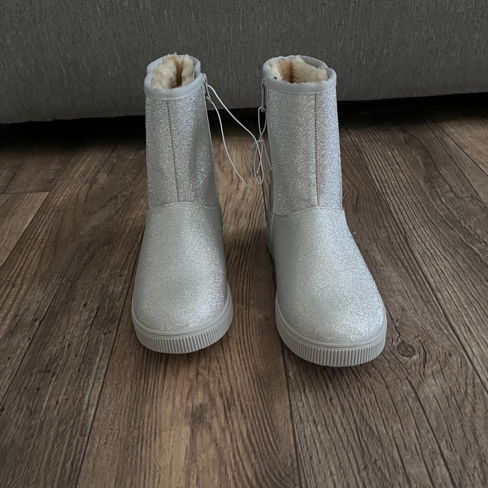 Cat & Jack Shimmering Silver Kids Boots